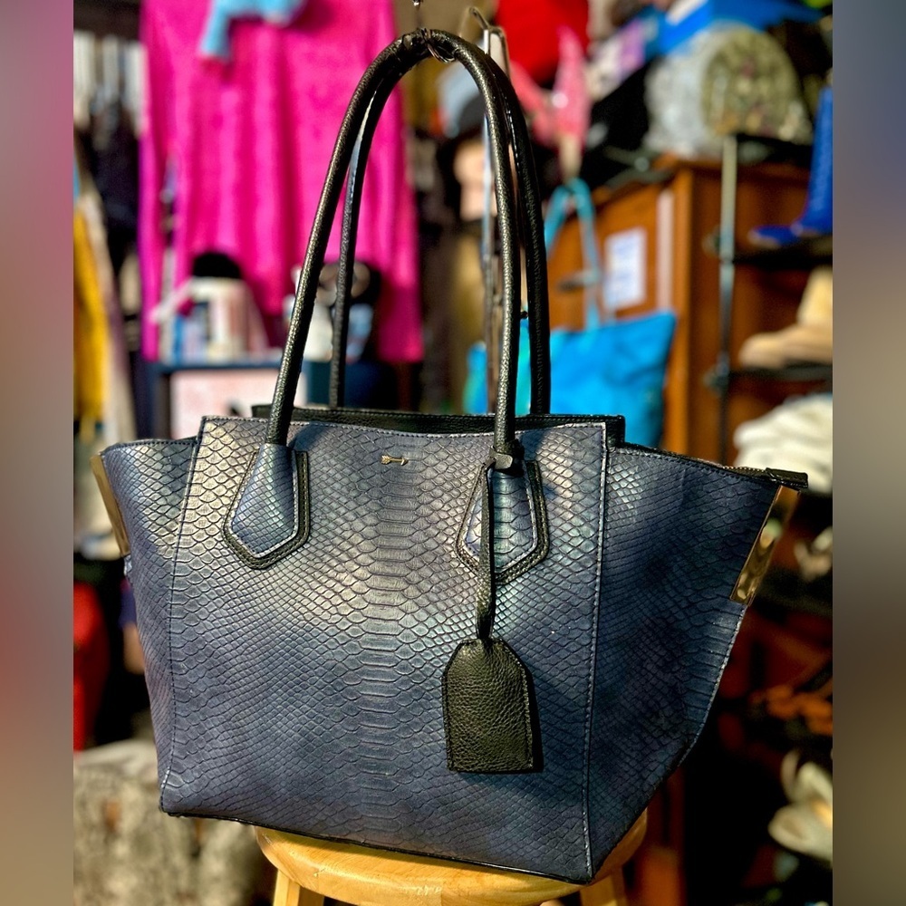 Gianni Bini Blue Croc Embossed Shoulder Bag​​